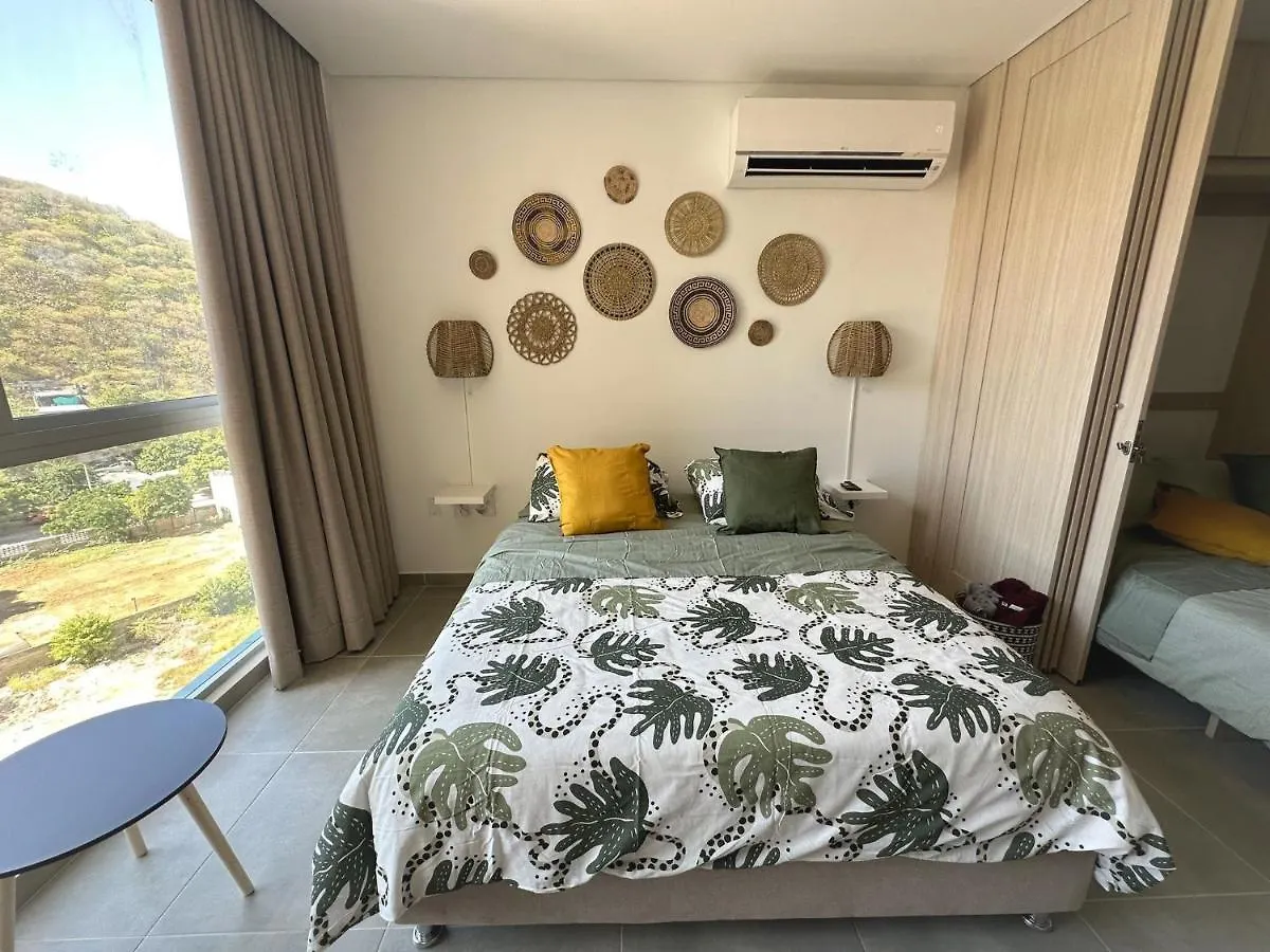 Exclusivo Apartaestudio, 719, Edificio Salguero Suites Santa Marta  Colombia